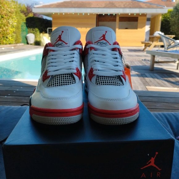 Jordan 4 fire red main image 9